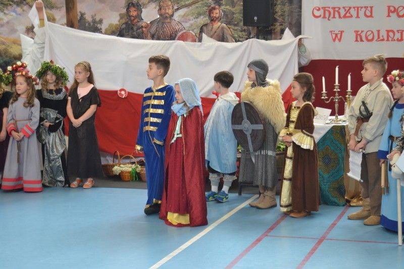 Uroczystości 1050-lecia Chrztu Polski w Kolnie. Wszyscy zachwyceni spektaklem oraz polonezem (zobacz zdjęcia)