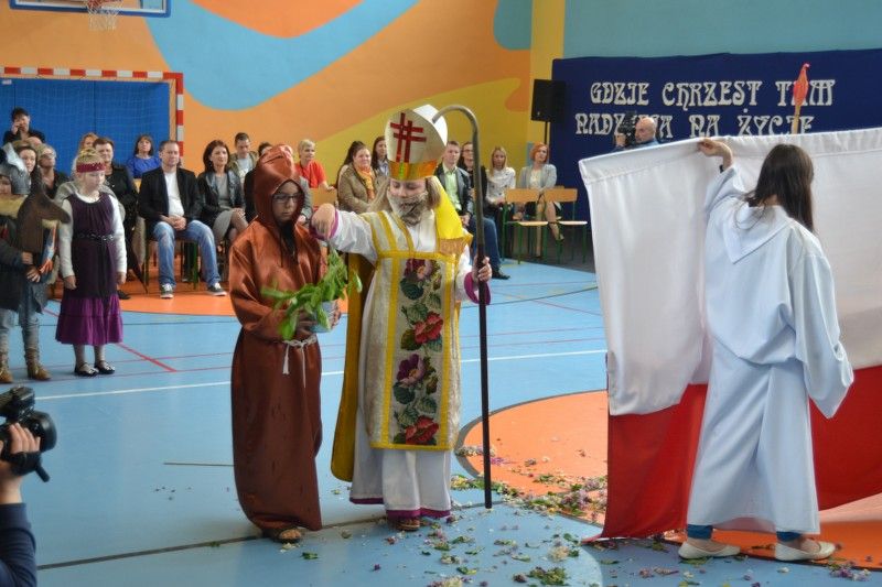 Uroczystości 1050-lecia Chrztu Polski w Kolnie. Wszyscy zachwyceni spektaklem oraz polonezem (zobacz zdjęcia)