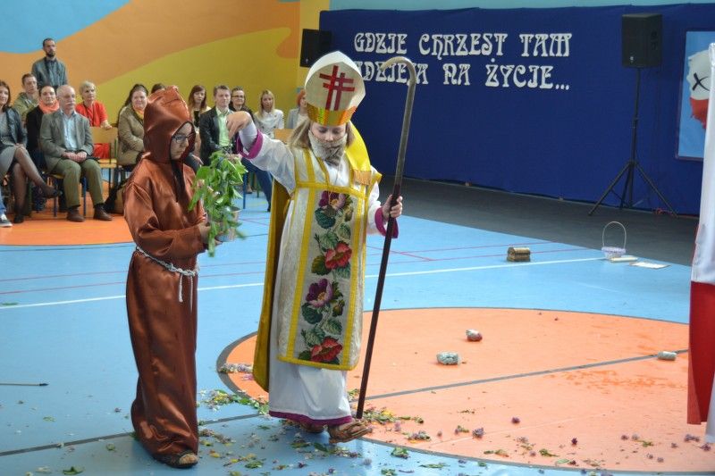 Uroczystości 1050-lecia Chrztu Polski w Kolnie. Wszyscy zachwyceni spektaklem oraz polonezem (zobacz zdjęcia)