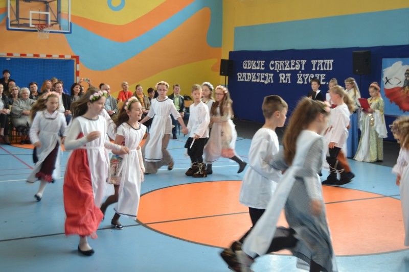 Uroczystości 1050-lecia Chrztu Polski w Kolnie. Wszyscy zachwyceni spektaklem oraz polonezem (zobacz zdjęcia)