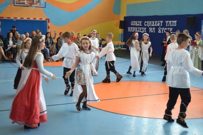Uroczystości 1050-lecia Chrztu Polski w Kolnie. Wszyscy zachwyceni spektaklem oraz polonezem (zobacz zdjęcia)