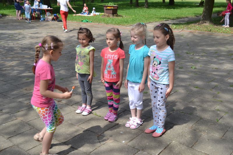 Piknik w Dwójce. Dzieci nie miały lekcji, tylko ognisko i grilla