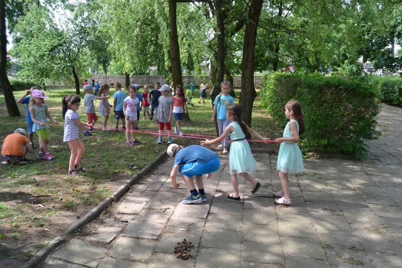Piknik w Dwójce. Dzieci nie miały lekcji, tylko ognisko i grilla