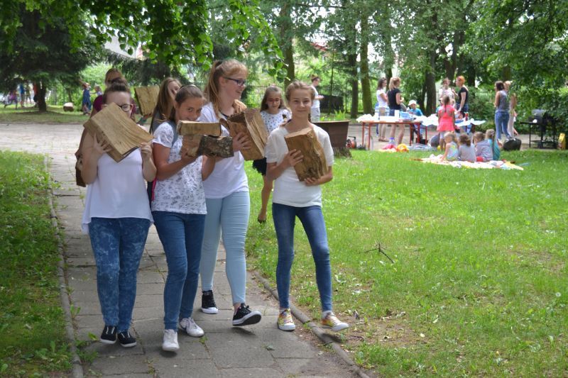 Piknik w Dwójce. Dzieci nie miały lekcji, tylko ognisko i grilla