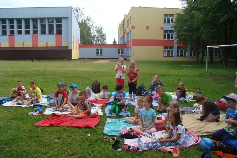 Piknik w Dwójce. Dzieci nie miały lekcji, tylko ognisko i grilla