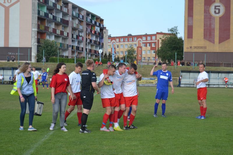 Orzeł wygrywa po dramatycznym spotkaniu