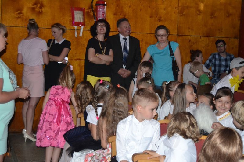 Znakomity spektakl na Dzień Mamy i Taty