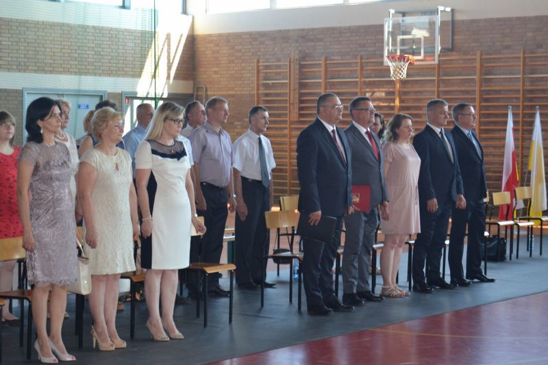 No i mamy wakacje. Zobacz zdjęcia z zakończenia roku szkolnego w kolneńskich szkołach