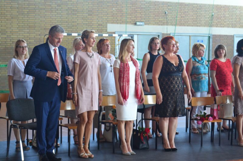 No i mamy wakacje. Zobacz zdjęcia z zakończenia roku szkolnego w kolneńskich szkołach