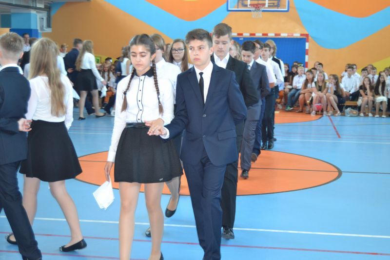 No i mamy wakacje. Zobacz zdjęcia z zakończenia roku szkolnego w kolneńskich szkołach