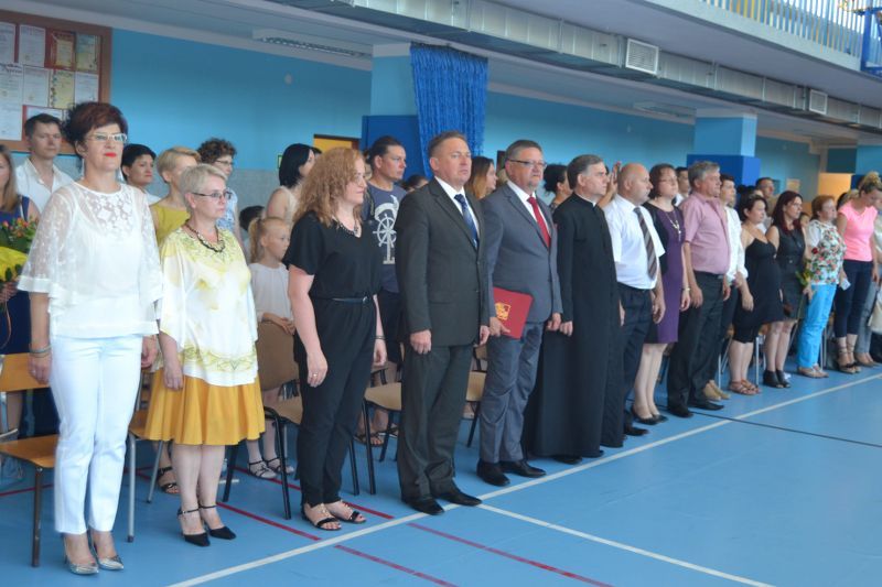No i mamy wakacje. Zobacz zdjęcia z zakończenia roku szkolnego w kolneńskich szkołach
