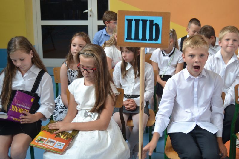 No i mamy wakacje. Zobacz zdjęcia z zakończenia roku szkolnego w kolneńskich szkołach