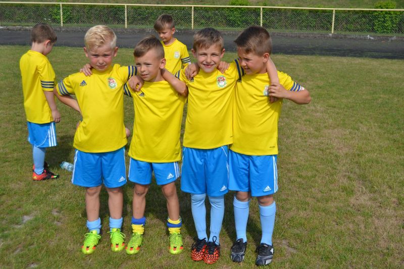Najmłodsi piłkarze Orła Kolno zakończyli oficjalnie swój sezon piłkarski 2015/2016.