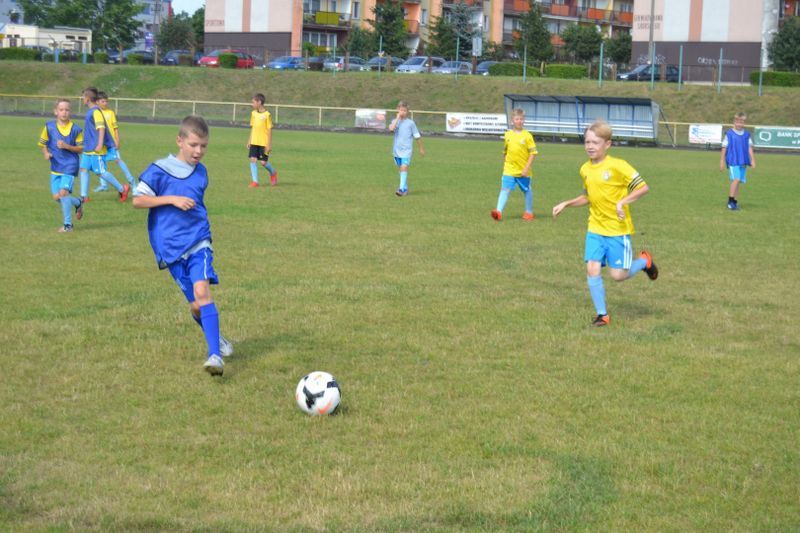 Najmłodsi piłkarze Orła Kolno zakończyli oficjalnie swój sezon piłkarski 2015/2016.