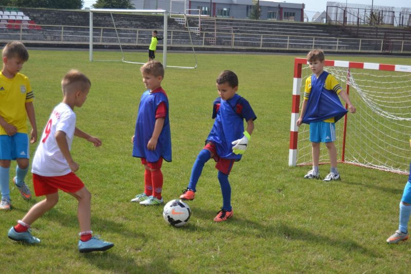 Najmłodsi piłkarze Orła Kolno zakończyli oficjalnie swój sezon piłkarski 2015/2016.