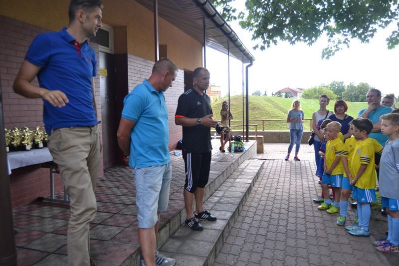 Najmłodsi piłkarze Orła Kolno zakończyli oficjalnie swój sezon piłkarski 2015/2016.
