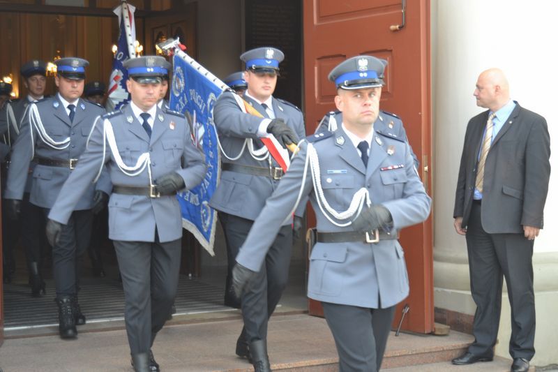 Święto policji w Kolnie. Awanse i odznaczenia przy asyście kompanii honorowej (zobacz zdjęcia)