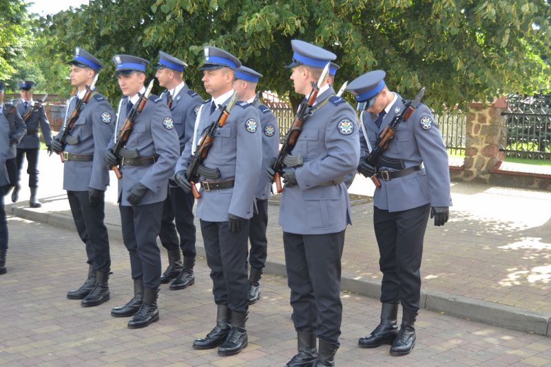 Święto policji w Kolnie. Awanse i odznaczenia przy asyście kompanii honorowej (zobacz zdjęcia)