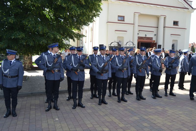 Święto policji w Kolnie. Awanse i odznaczenia przy asyście kompanii honorowej (zobacz zdjęcia)