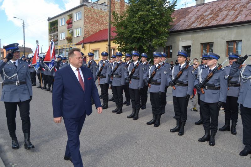 Święto policji w Kolnie. Awanse i odznaczenia przy asyście kompanii honorowej (zobacz zdjęcia)