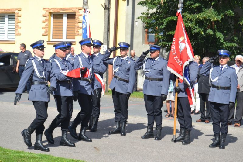 Święto policji w Kolnie. Awanse i odznaczenia przy asyście kompanii honorowej (zobacz zdjęcia)