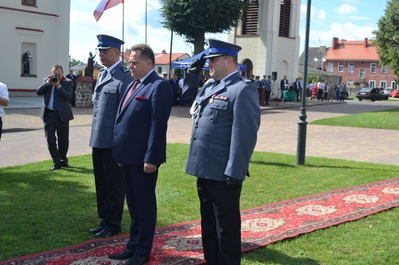 Święto policji w Kolnie. Awanse i odznaczenia przy asyście kompanii honorowej (zobacz zdjęcia)