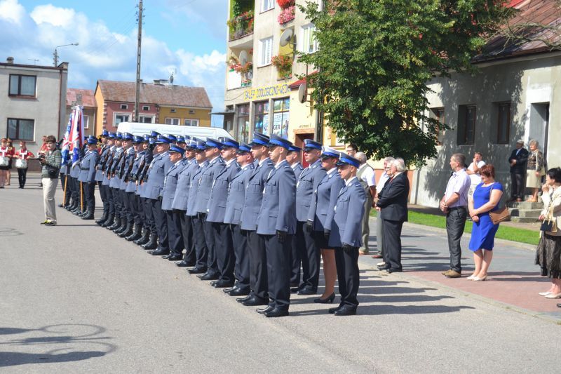 Święto policji w Kolnie. Awanse i odznaczenia przy asyście kompanii honorowej (zobacz zdjęcia)