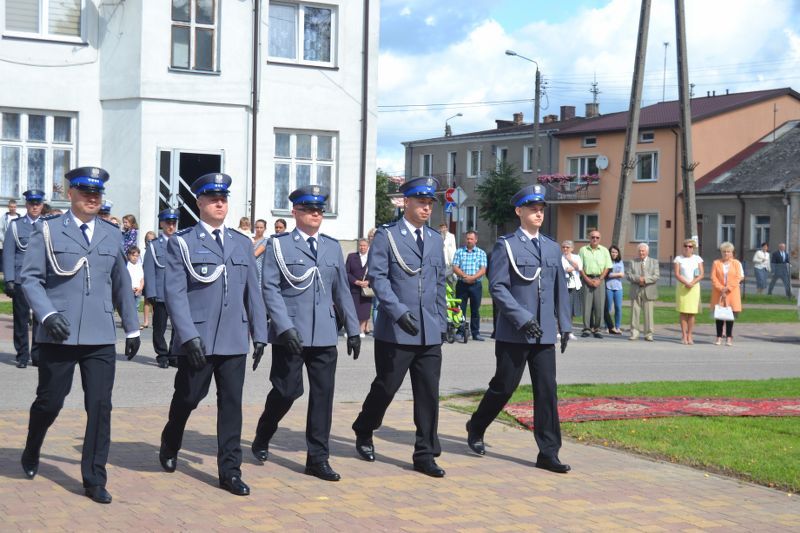 Święto policji w Kolnie. Awanse i odznaczenia przy asyście kompanii honorowej (zobacz zdjęcia)