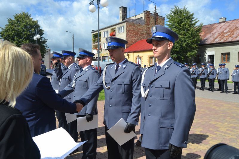 Święto policji w Kolnie. Awanse i odznaczenia przy asyście kompanii honorowej (zobacz zdjęcia)