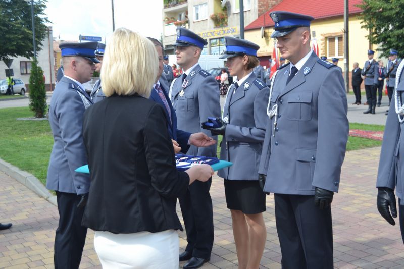 Święto policji w Kolnie. Awanse i odznaczenia przy asyście kompanii honorowej (zobacz zdjęcia)