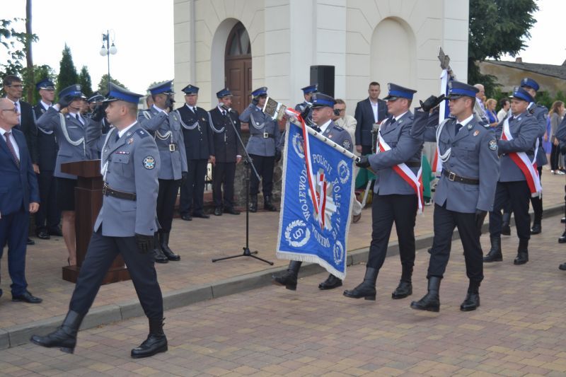 Święto policji w Kolnie. Awanse i odznaczenia przy asyście kompanii honorowej (zobacz zdjęcia)