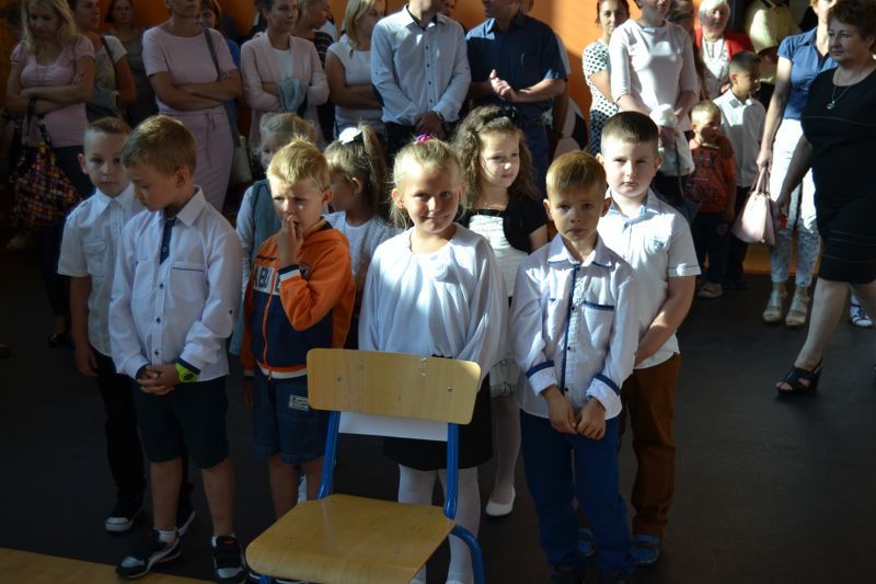 Zobacz zdjęcia z rozpoczęcia roku szkolnego w kolneńskich placówkach