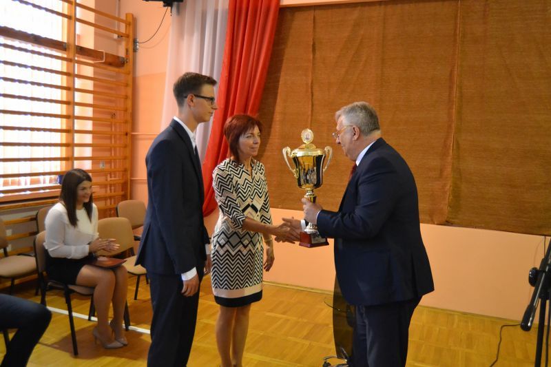 Zobacz zdjęcia z rozpoczęcia roku szkolnego w kolneńskich placówkach