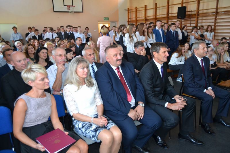 Zobacz zdjęcia z rozpoczęcia roku szkolnego w kolneńskich placówkach