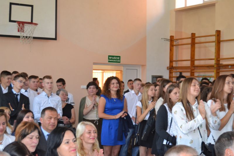 Zobacz zdjęcia z rozpoczęcia roku szkolnego w kolneńskich placówkach