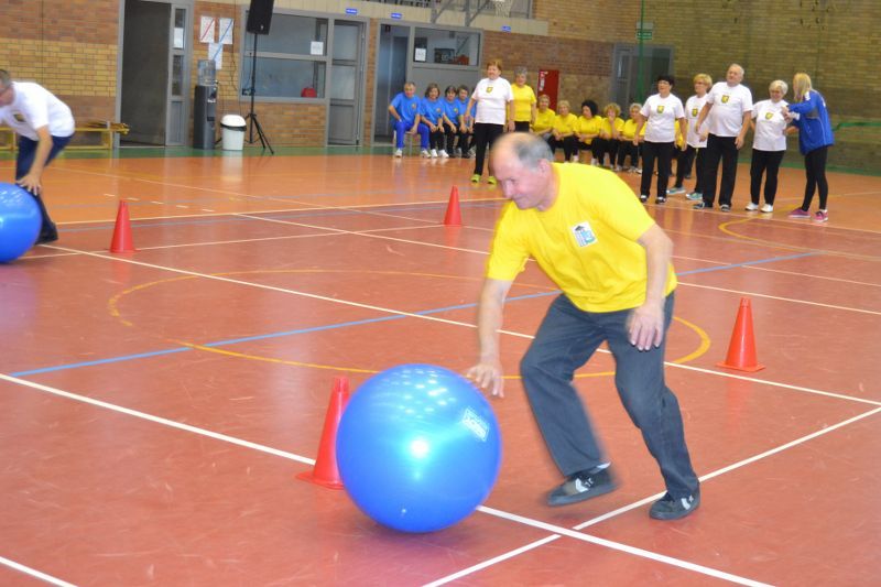 ?Ruszaj się, bo zardzewiejesz?. Sportowe emocje podczas kolneńskiej Senioriady