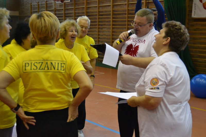 ?Ruszaj się, bo zardzewiejesz?. Sportowe emocje podczas kolneńskiej Senioriady