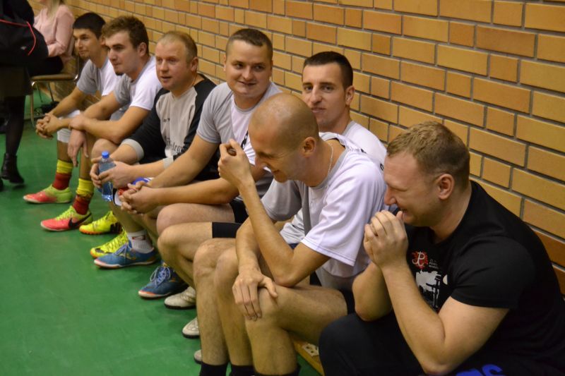 Za nami druga kolejka halówki. Dwa zespoły pauzowały