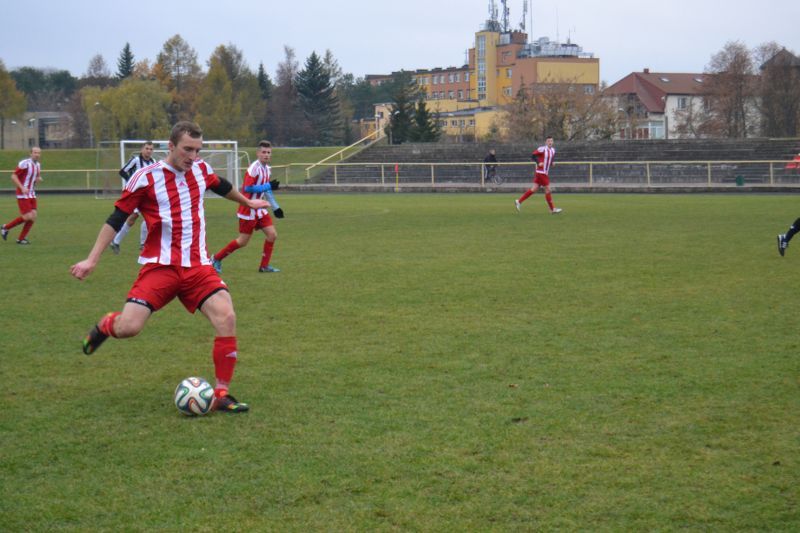 Orzeł nareszcie wygrywa. Adrian Gwiazda strzela piękną bramkę