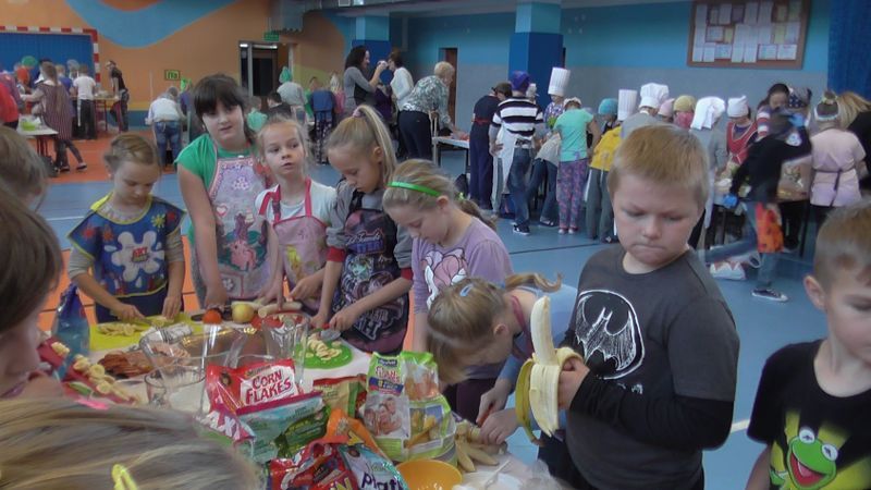 Dzieci przygotowują śniadanie. Było zdrowo i smacznie