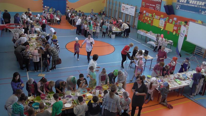 Dzieci przygotowują śniadanie. Było zdrowo i smacznie