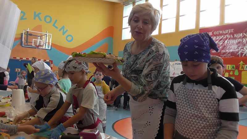 Dzieci przygotowują śniadanie. Było zdrowo i smacznie