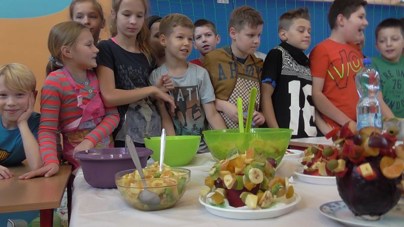 Dzieci przygotowują śniadanie. Było zdrowo i smacznie