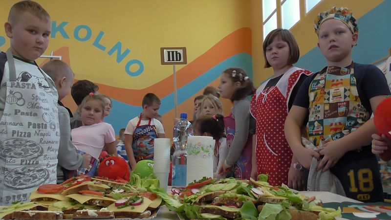 Dzieci przygotowują śniadanie. Było zdrowo i smacznie