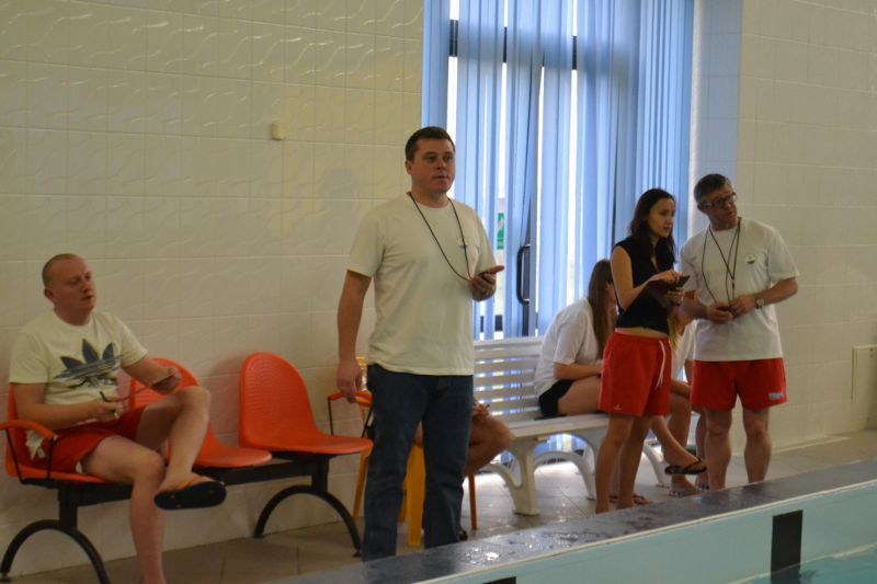 Doskonałe  zawody w wykonaniu dziewcząt z Jedynki. Wypływały  znakomite czasy