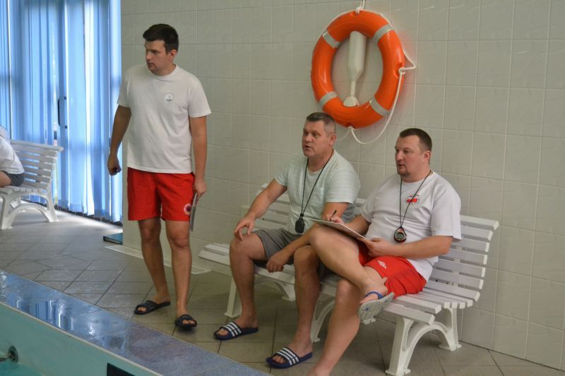 Doskonałe  zawody w wykonaniu dziewcząt z Jedynki. Wypływały  znakomite czasy