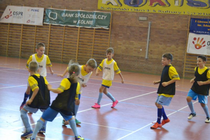 Mikołaj obserwował młodych piłkarzy. Była rywalizacja sportowa, ale i dobra zabawa
