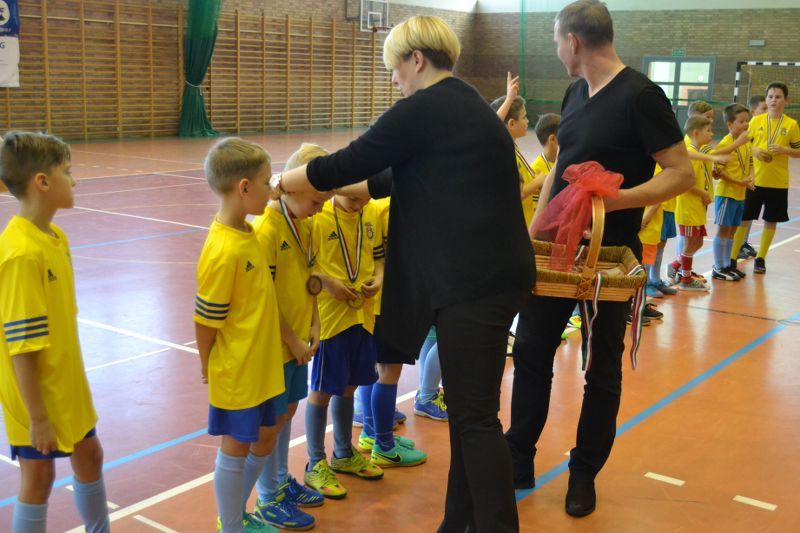 Mikołaj obserwował młodych piłkarzy. Była rywalizacja sportowa, ale i dobra zabawa