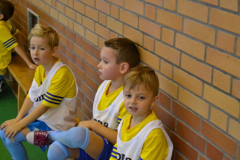Mikołaj obserwował młodych piłkarzy. Była rywalizacja sportowa, ale i dobra zabawa