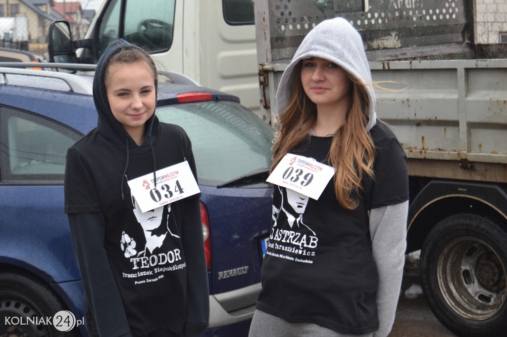 Tropem Wilczym w Zabielu